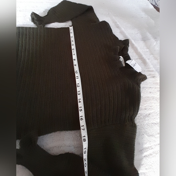 Madewell Olive Green Ruffle Mock Neck Sweater Ribbed Knit Lettuce Trim Pullover - Picture 7 of 12